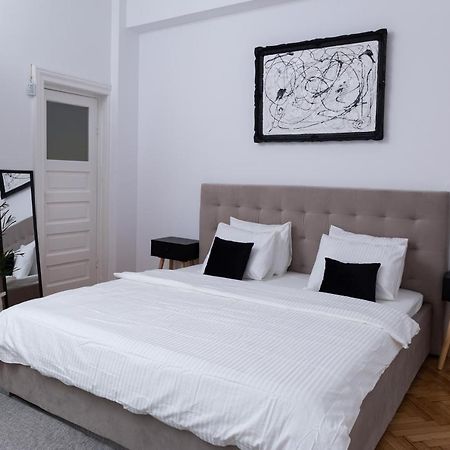 Color Aparments Coposu Blv Leilighet Bucureşti Eksteriør bilde